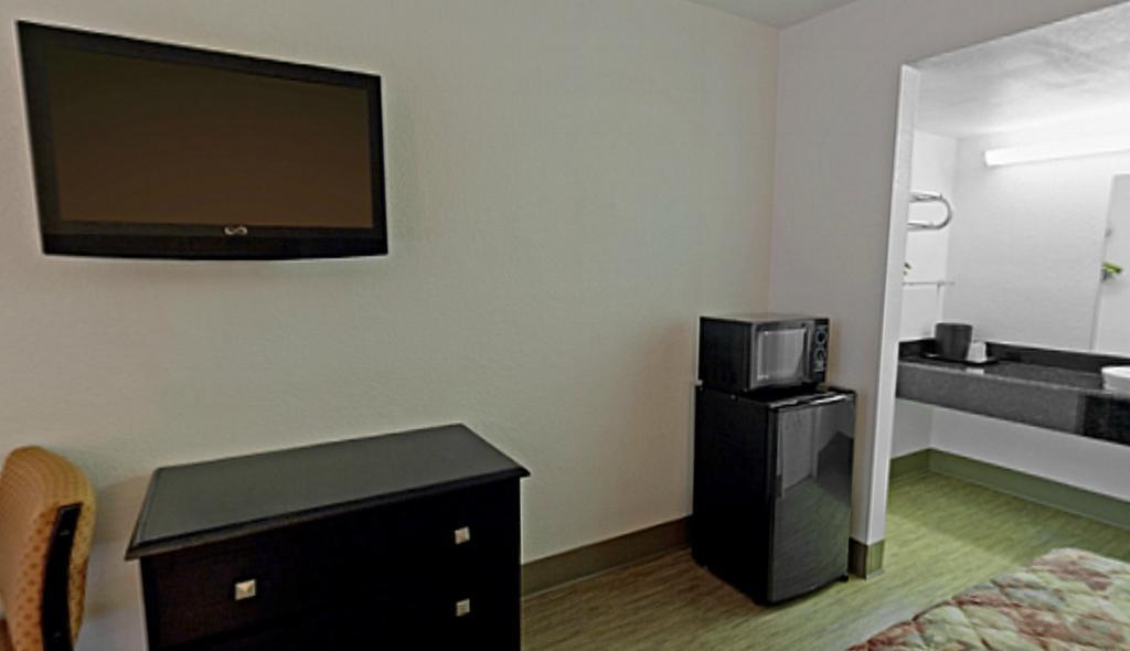 Econo Lodge Metropolis Zimmer foto