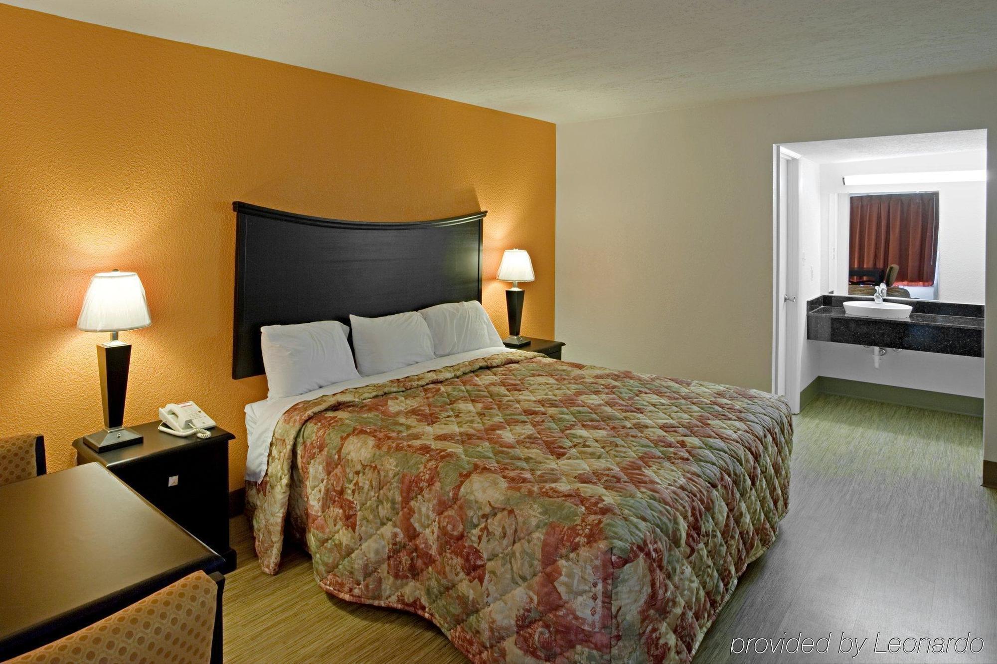 Econo Lodge Metropolis Zimmer foto